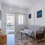Ela Apartment *