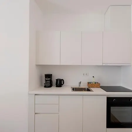 Ela Apartmán Nausa