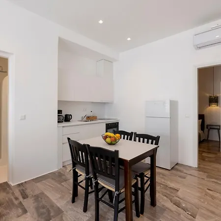 Ela Appartement Náoussa